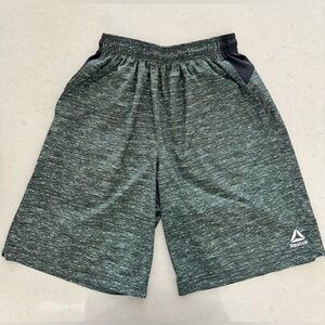 Reebok Athletic Mens Shorts 9” Green Linerless